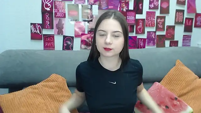 MilanaRoza online show from March 27, 5:46 am