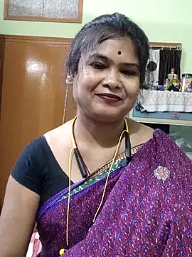 yoursweety09 online show from May 16, 1:43 pm