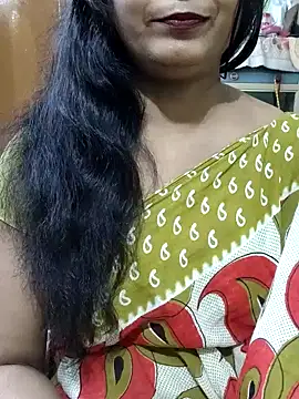 Snapshot of yoursweety09 chatting on June 12, 6:34 am yoursweety09 online show from June 12, 6:34 am