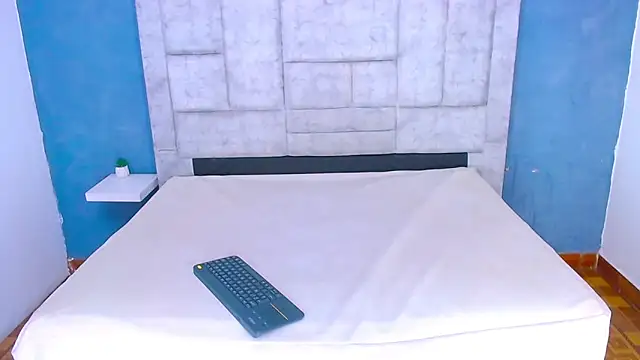 Eban Dustan online show from December 20, 1:36 am