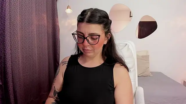 Vioolletta online show from October 15, 6:52 pm