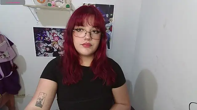Snapshot of bubblegum_sarah_ chatting on December 3, 4:36 am bubblegum sarah online show from December 3, 4:36 am