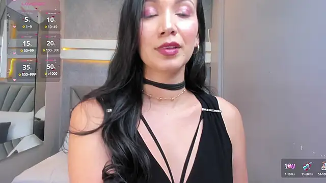 Snapshot of JessicaMilan chatting on March 9, 4:05 am JessicaMilan online show from March 9, 4:05 am