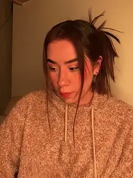 Im Valen Cute online show from February 8, 1:42 am