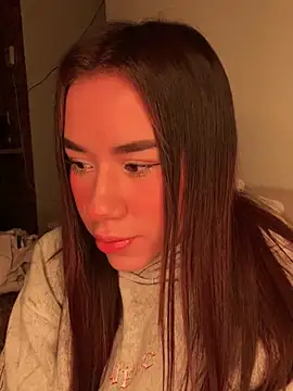 Snapshot of Im_Valen_Cute chatting on May 29, 3:48 am Im Valen Cute online show from May 29, 3:48 am