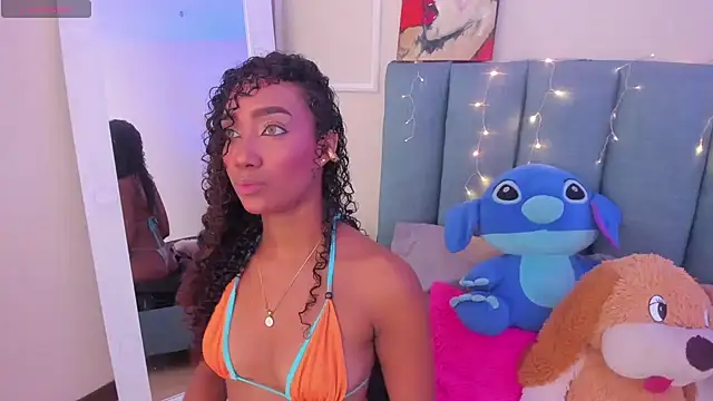 Amber  Sanchez online show from December 21, 2:30 am
