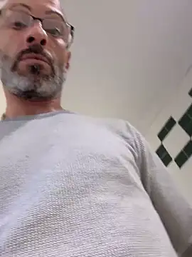 KBD85 online show from October 15, 9:59 pm