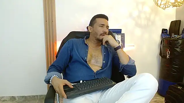 Reiko 85  online show from November 14, 2:49 pm