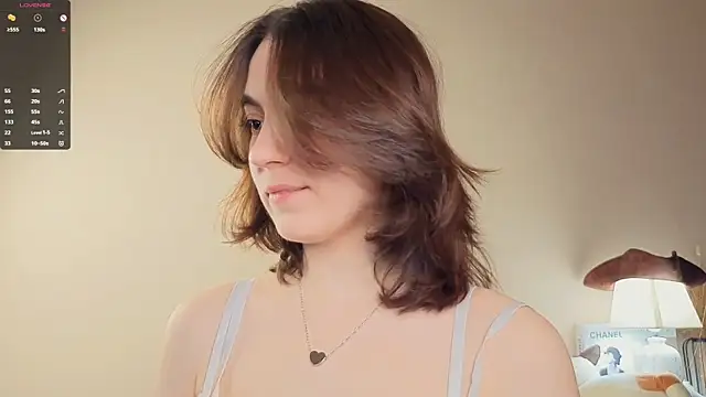 Snapshot of DracosMoon chatting on February 24, 7:06 am DracosMoon online show from February 24, 7:06 am