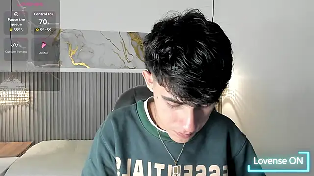 Dyla n18 online show from April 10, 8:46 pm