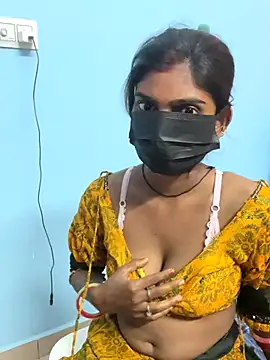 Snapshot of deshi_boybig chatting on October 18, 3:13 pm deshi boybig online show from October 18, 3:13 pm