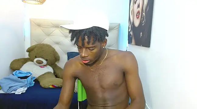 Snapshot of royce_ebony chatting on January 16, 7:07 am royce ebony online show from January 16, 7:07 am