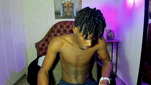 Snapshot of royce_ebony chatting on January 29, 5:40 am royce ebony online show from January 29, 5:40 am