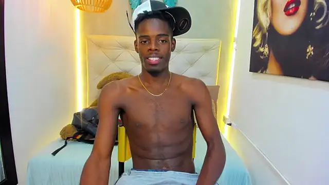 Snapshot of royce_ebony chatting on October 1, 2:50 am royce ebony online show from October 1, 2:50 am