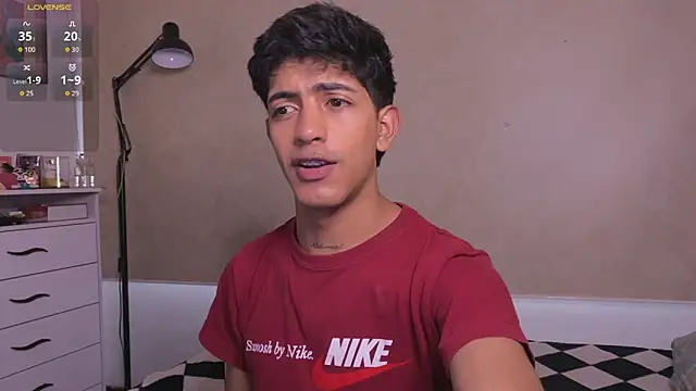 teobowny  online show from November 15, 9:21 pm