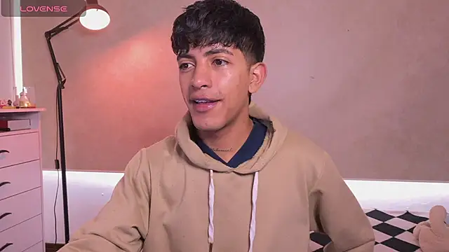 teobowny  online show from January 11, 3:28 pm