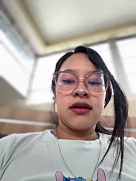 Liulee online show from December 16, 4:34 pm