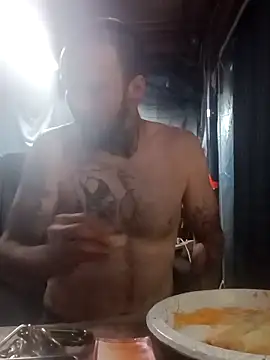 Whipit323 online show from April 3, 9:35 pm