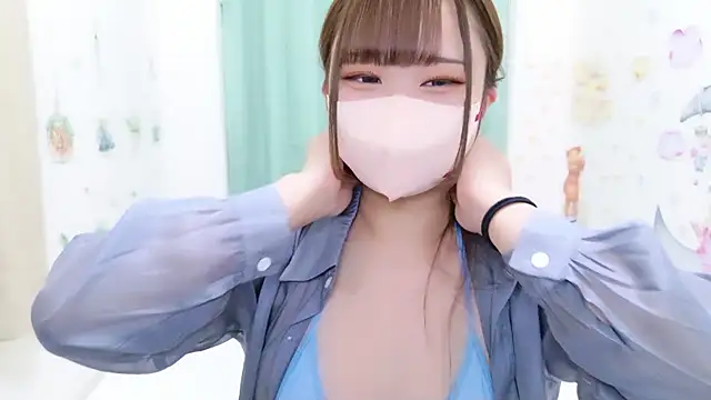 Snapshot of MAIKA_pyon chatting on November 14, 7:56 pm MAIKA pyon online show from November 14, 7:56 pm