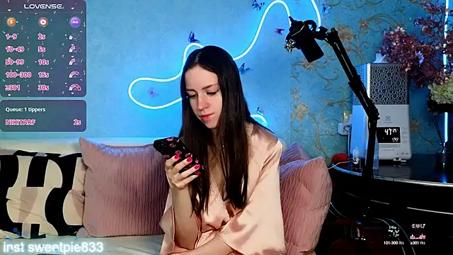 Snapshot of Anal_Girl_ chatting on January 11, 4:14 pm Anal Girl online show from January 11, 4:14 pm
