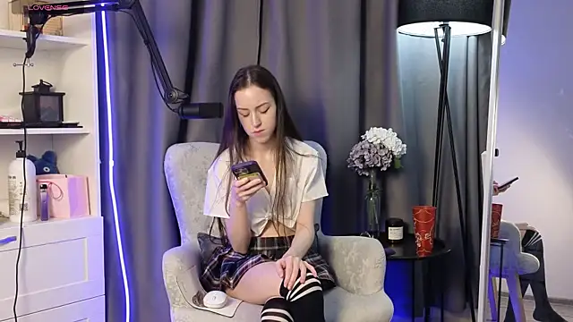 Snapshot of Anal_Girl_ chatting on June 26, 6:23 pm Anal Girl online show from June 26, 6:23 pm