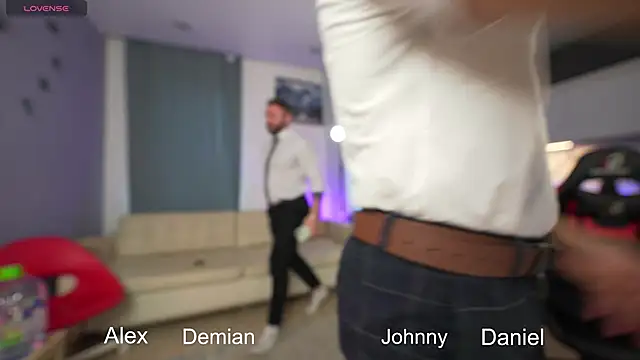 Snapshot of Alex_xxx chatting on September 21, 2:40 pm Alex xxx online show from September 21, 2:40 pm