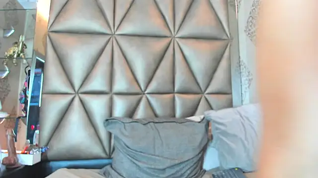 Corina Taylor  online show from October 9, 11:52 am