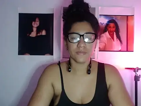 bellacrespalatina online show from October 10, 9:03 pm