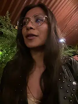 Jade Zephyra online show from January 15, 3:00 am