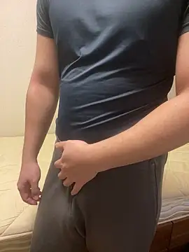 YU-KI00 online show from January 12, 11:37 am