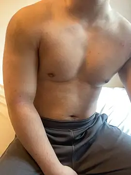 YU-KI00 online show from January 17, 5:45 am