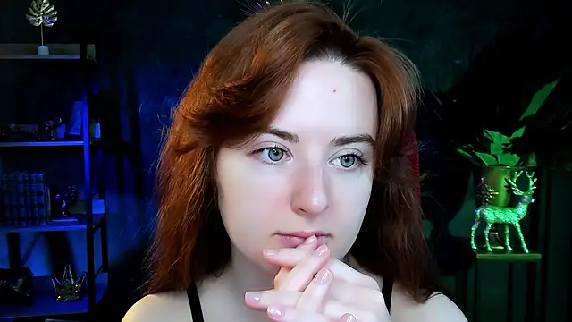 AnnTerry  online show from March 7, 7:05 am