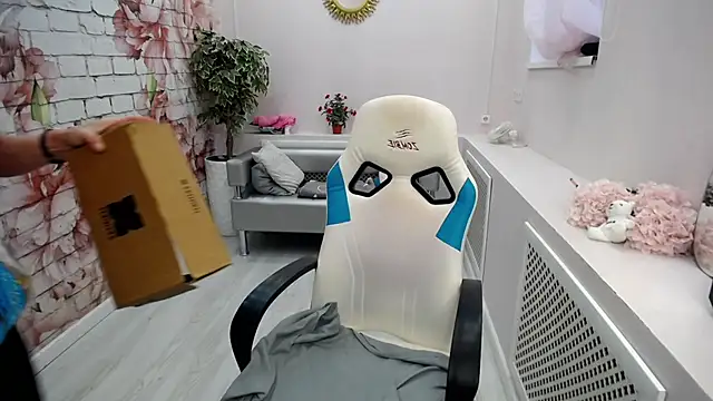 Snapshot of Cutie_Asya chatting on October 15, 4:23 am Cutie Asya online show from October 15, 4:23 am