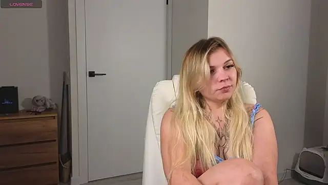 Kate Legend online show from July 1, 4:36 am