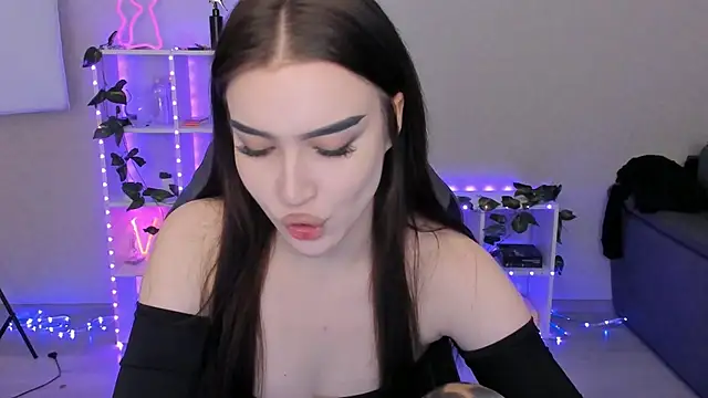 Melanie N online show from December 3, 11:22 am