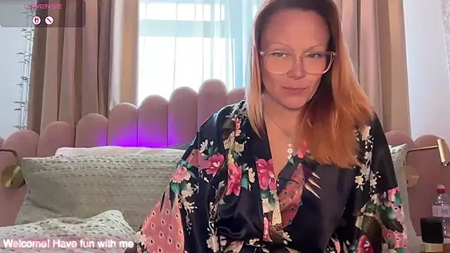 MelodyRoseUk online show from April 6, 1:34 pm