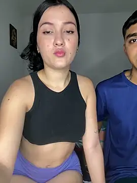 Snapshot of Jonlis01 chatting on February 19, 6:59 pm Jonlis01 online show from February 19, 6:59 pm