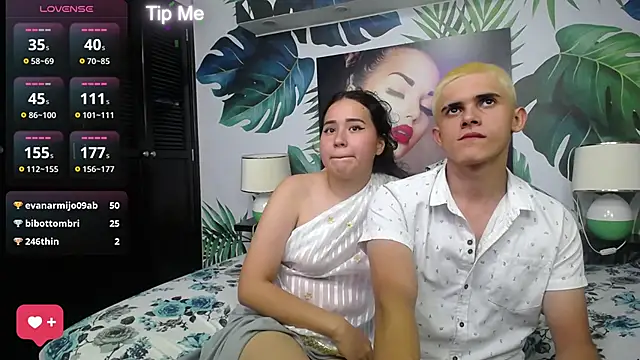 Snapshot of hushaima chatting on December 24, 2:54 am hushaima online show from December 24, 2:54 am