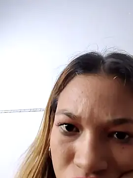 Snapshot of carolanyi chatting on October 14, 2:12 am carolanyi online show from October 14, 2:12 am