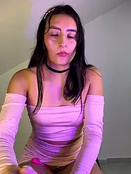 Snapshot of EmySofia chatting on November 8, 2:56 am EmySofia online show from November 8, 2:56 am