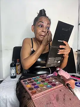 chiquimaturesexy online show from February 24, 8:18 pm