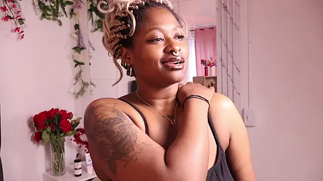 Snapshot of justnala_ chatting on February 16, 1:51 pm justnala online show from February 16, 1:51 pm