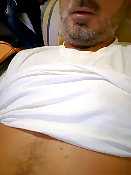 Snapshot of 1talianBeutifulCock chatting on December 1, 4:29 pm 1talianBeutifulCock online show from December 1, 4:29 pm