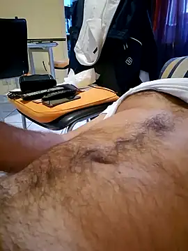 Snapshot of 1talianBeutifulCock chatting on January 3, 1:58 pm 1talianBeutifulCock online show from January 3, 1:58 pm