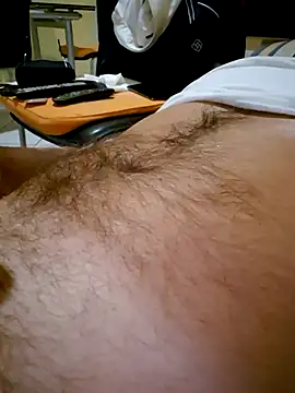 Snapshot of 1talianBeutifulCock chatting on January 6, 3:40 pm 1talianBeutifulCock online show from January 6, 3:40 pm