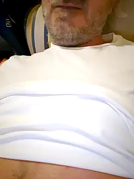 Snapshot of 1talianBeutifulCock chatting on February 13, 6:16 pm 1talianBeutifulCock online show from February 13, 6:16 pm