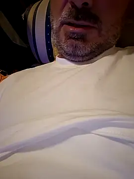 Snapshot of 1talianBeutifulCock chatting on October 21, 4:41 pm 1talianBeutifulCock online show from October 21, 4:41 pm