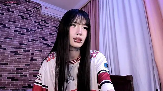 Snapshot of Velvetsky_1 chatting on November 12, 5:24 pm Velvetsky 1 online show from November 12, 5:24 pm