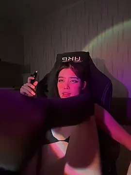 Snapshot of Velvetsky_1 chatting on January 15, 12:15 am Velvetsky 1 online show from January 15, 12:15 am