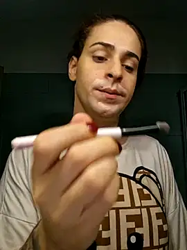 Snapshot of perla97 chatting on November 2, 5:26 pm perla97 online show from November 2, 5:26 pm